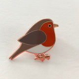 robin pin badge