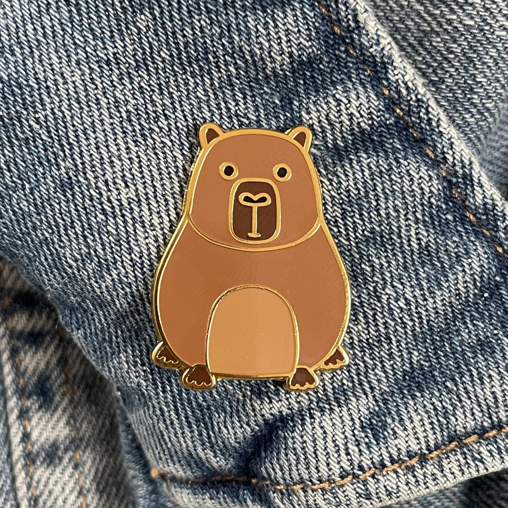 capybara_pin_badge_on_denim_jacket